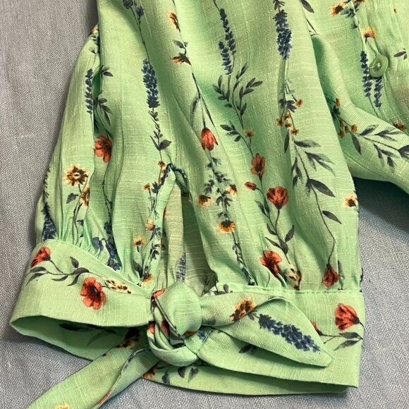 LC Lauren Conrad Floral Green Blouse - Picture 3 of 8